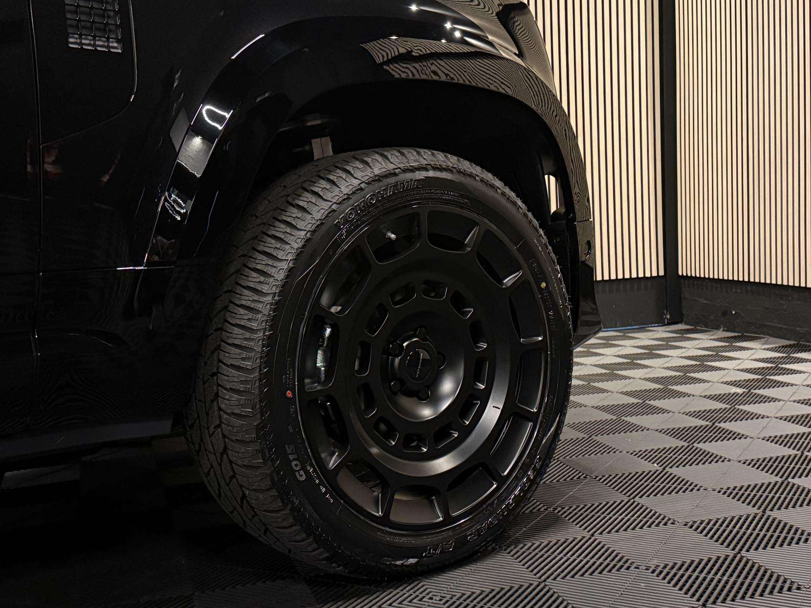 2025 LAND ROVER DEFENDER 110 2025 LAND ROVER DEFENDER 110