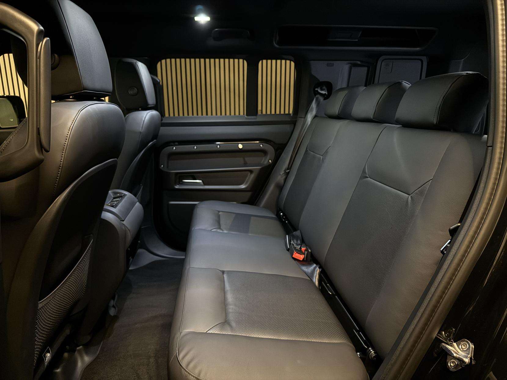 2025 LAND ROVER DEFENDER 110 2025 LAND ROVER DEFENDER 110