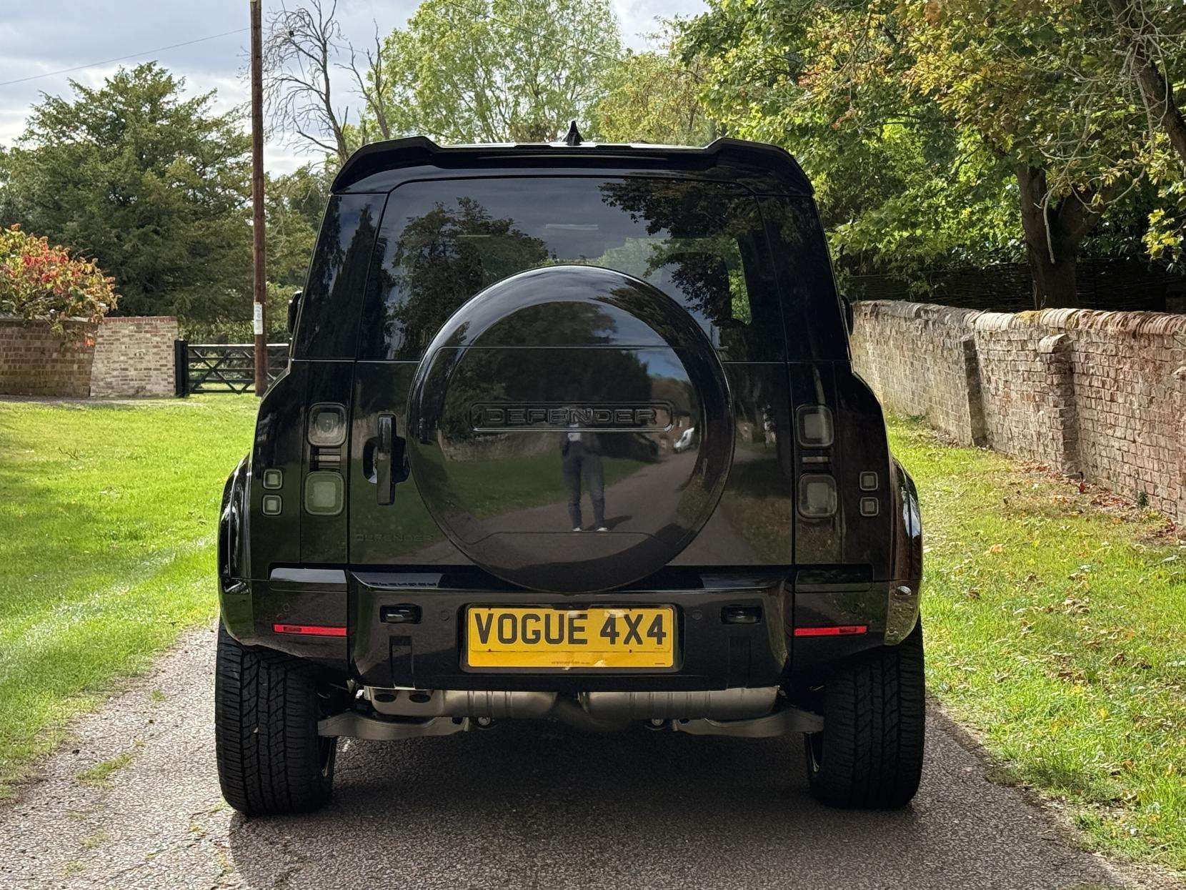 2025 LAND ROVER DEFENDER 110 2025 LAND ROVER DEFENDER 110