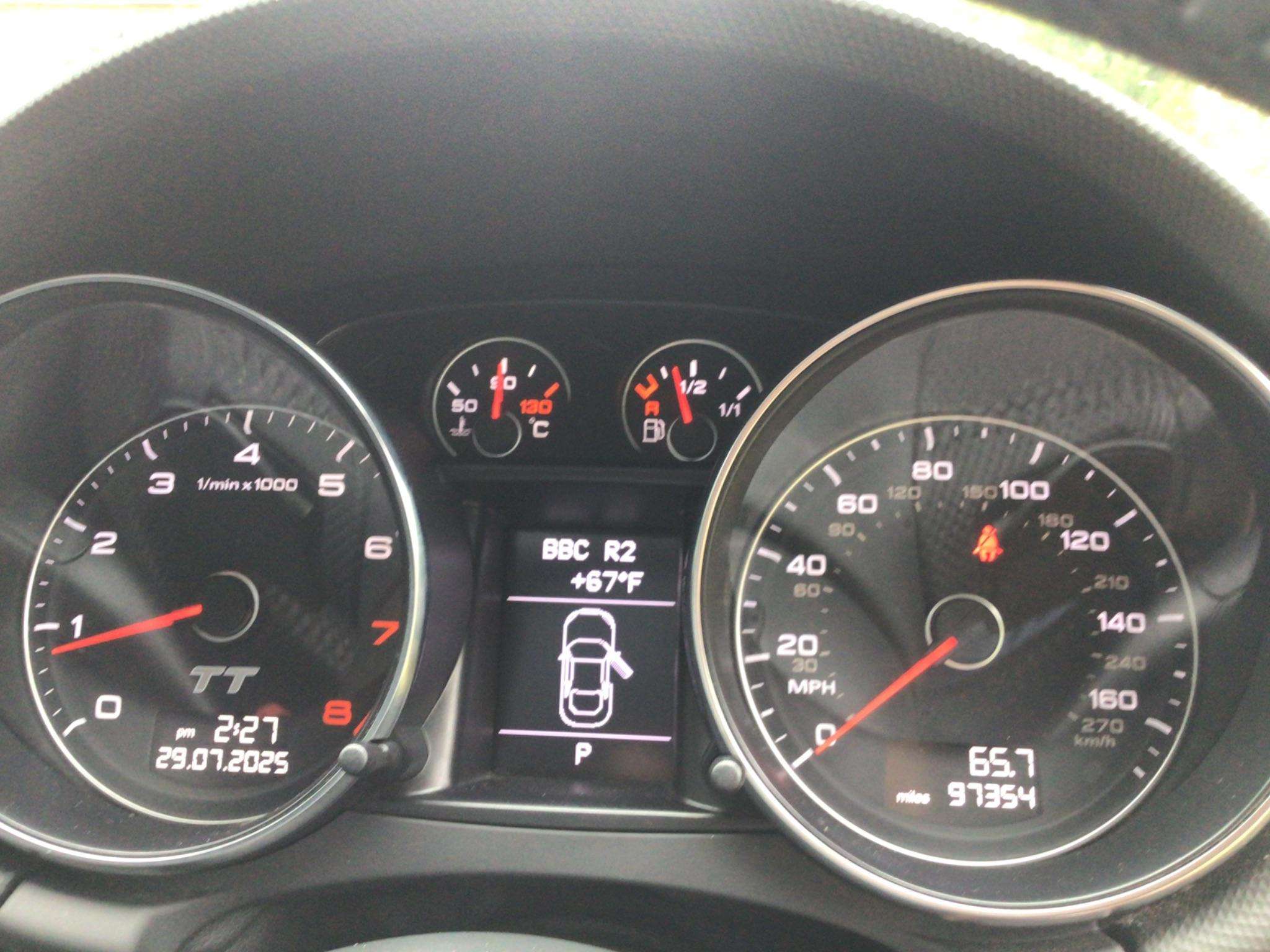 2011 AUDI TT 2011 AUDI TT