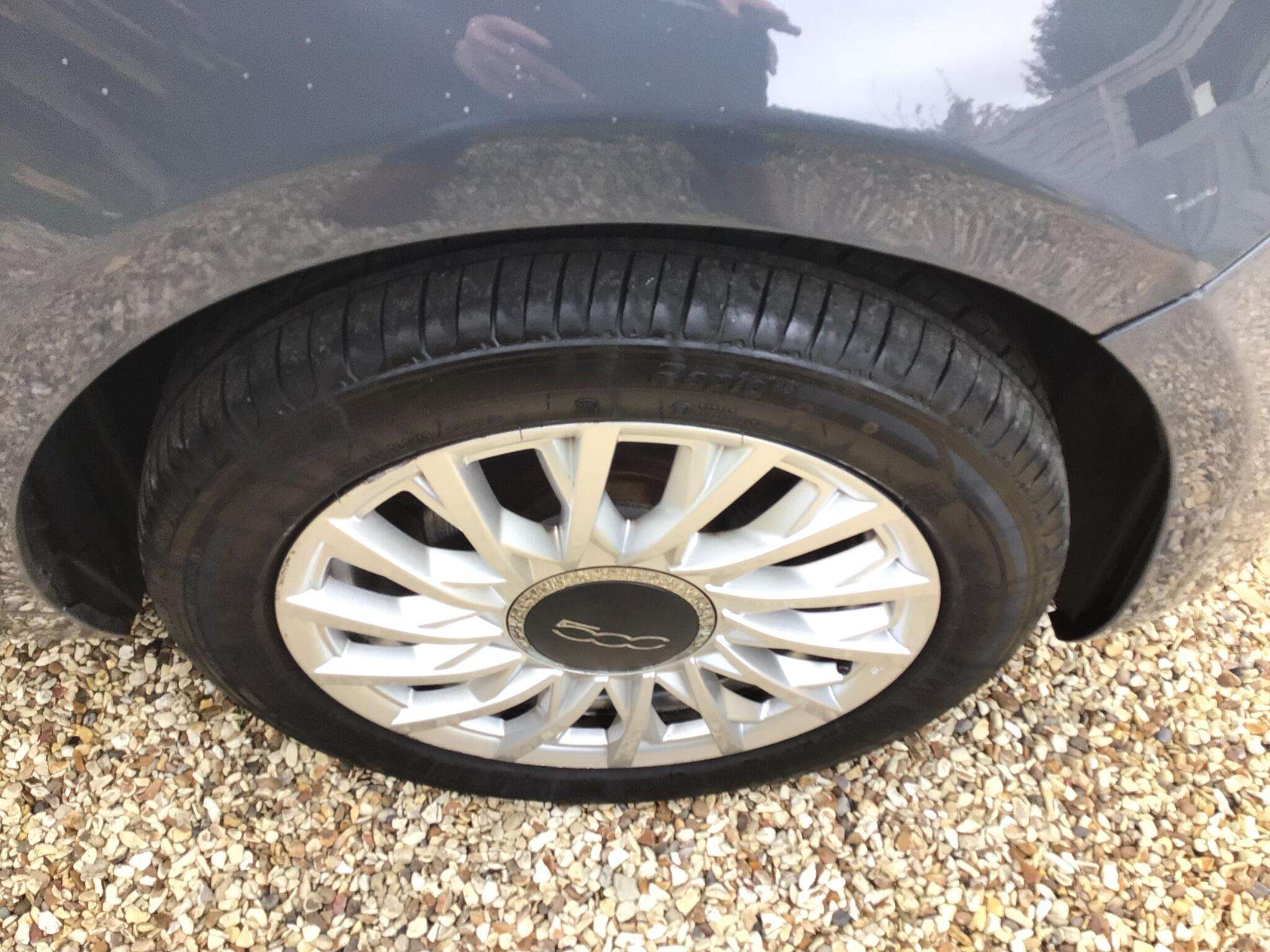 2017 FIAT 500 2017 FIAT 500