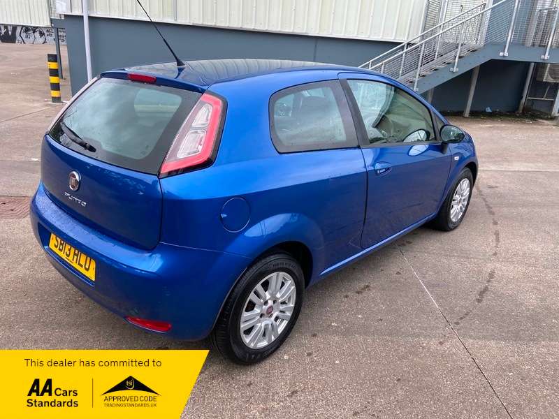 2013 FIAT PUNTO 2013 FIAT PUNTO