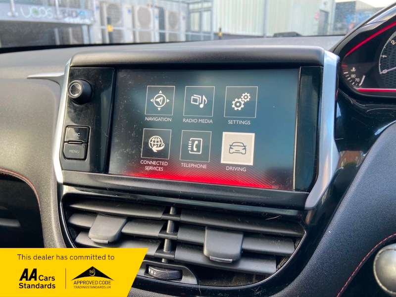 2015 PEUGEOT 208 2015 PEUGEOT 208