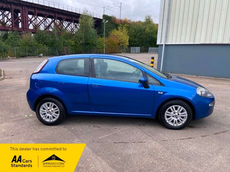 2013 FIAT PUNTO 2013 FIAT PUNTO