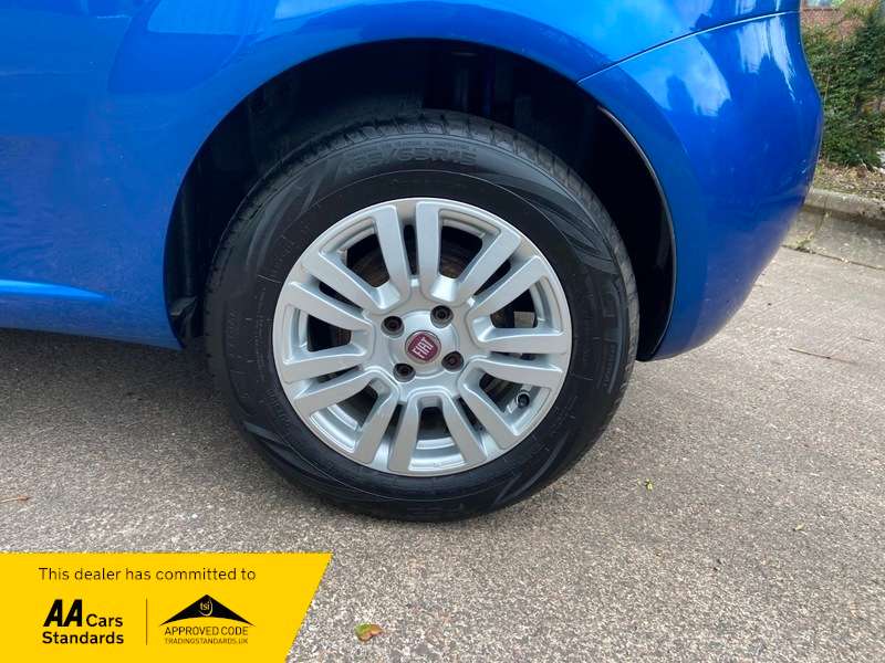 2013 FIAT PUNTO 2013 FIAT PUNTO