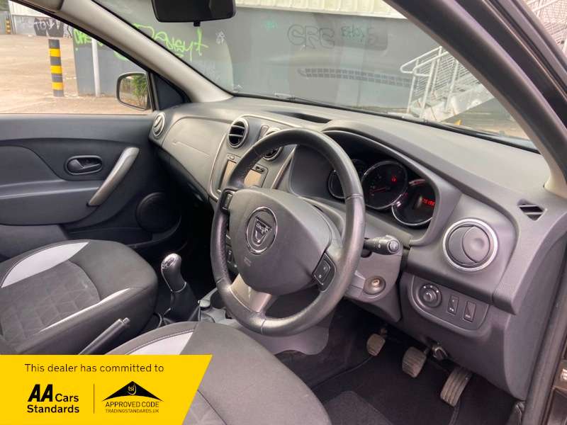 2015 DACIA SANDERO 2015 DACIA SANDERO