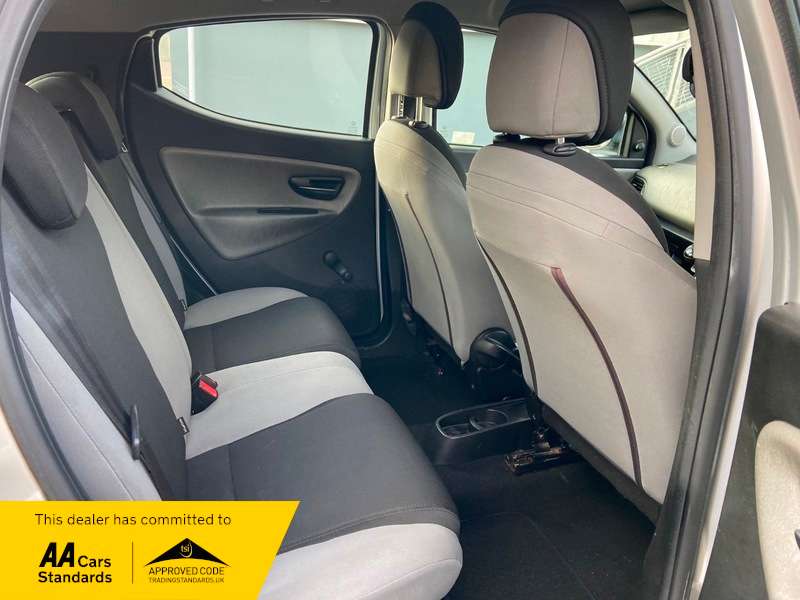 2013 CHRYSLER YPSILON 2013 CHRYSLER YPSILON