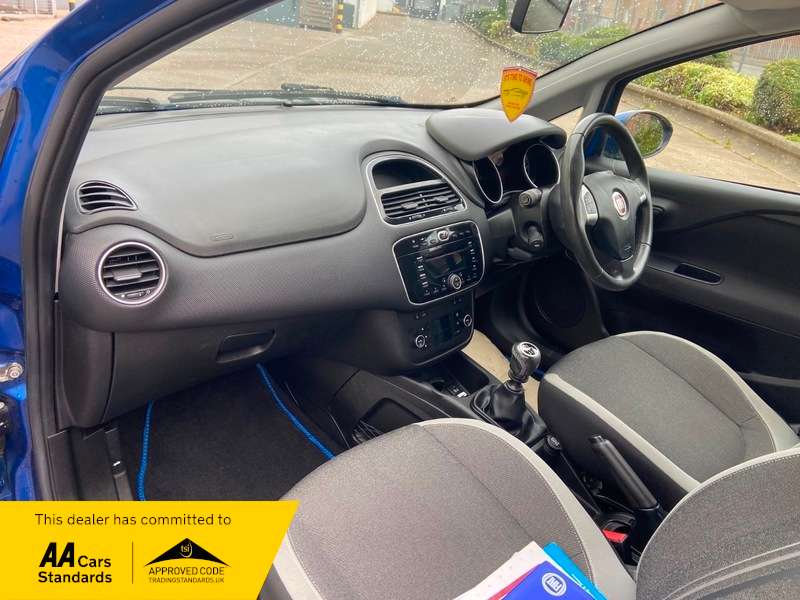 2013 FIAT PUNTO 2013 FIAT PUNTO