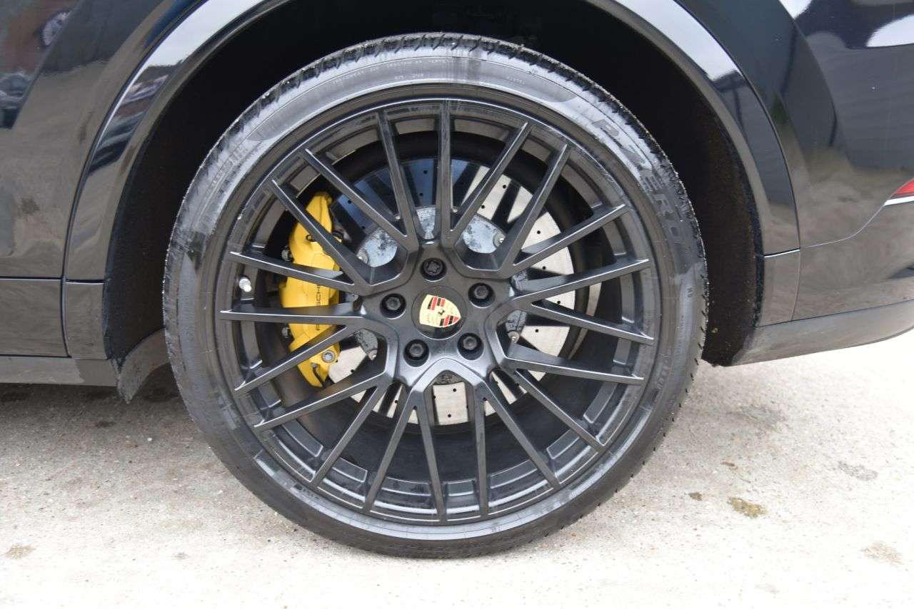 2019 PORSCHE CAYENNE 2019 PORSCHE CAYENNE