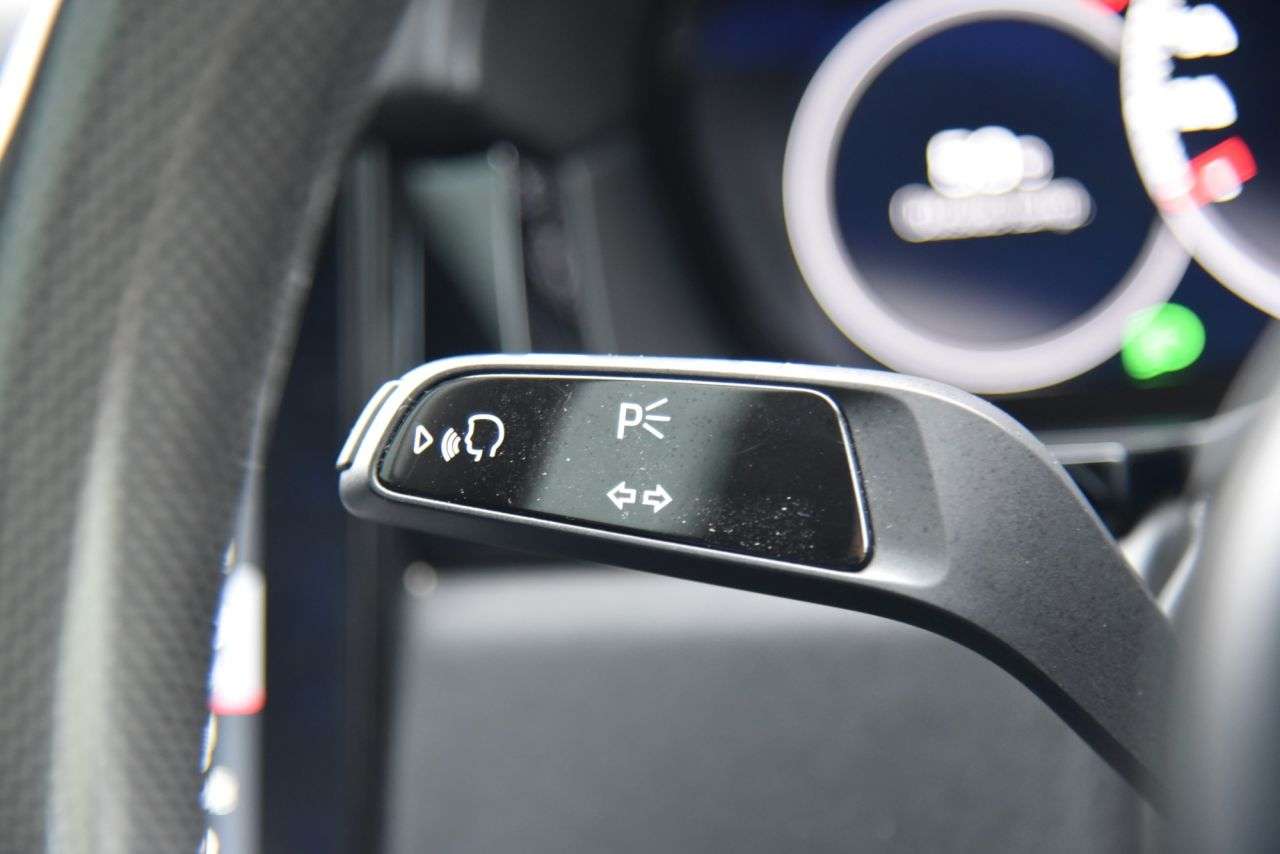 2019 PORSCHE CAYENNE 2019 PORSCHE CAYENNE