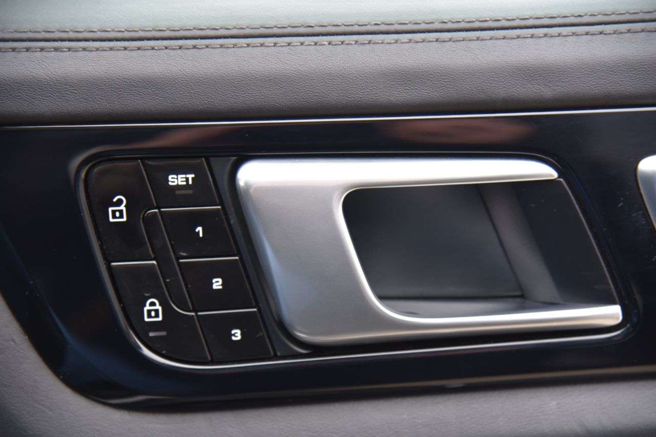 2019 PORSCHE CAYENNE 2019 PORSCHE CAYENNE