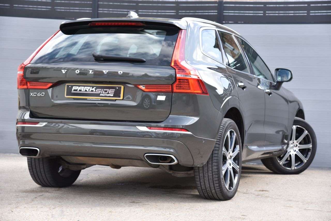 2021 VOLVO XC60 2021 VOLVO XC60