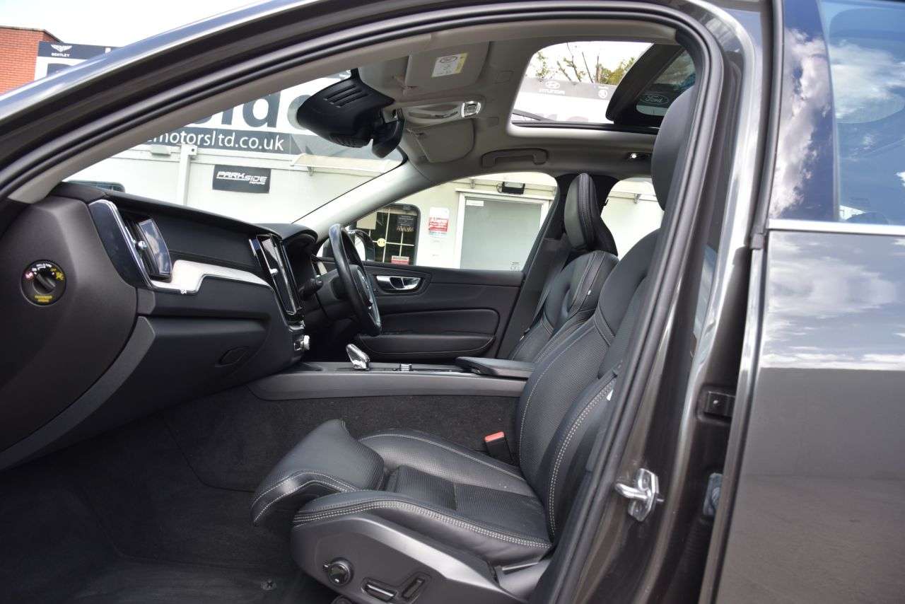 2021 VOLVO XC60 2021 VOLVO XC60