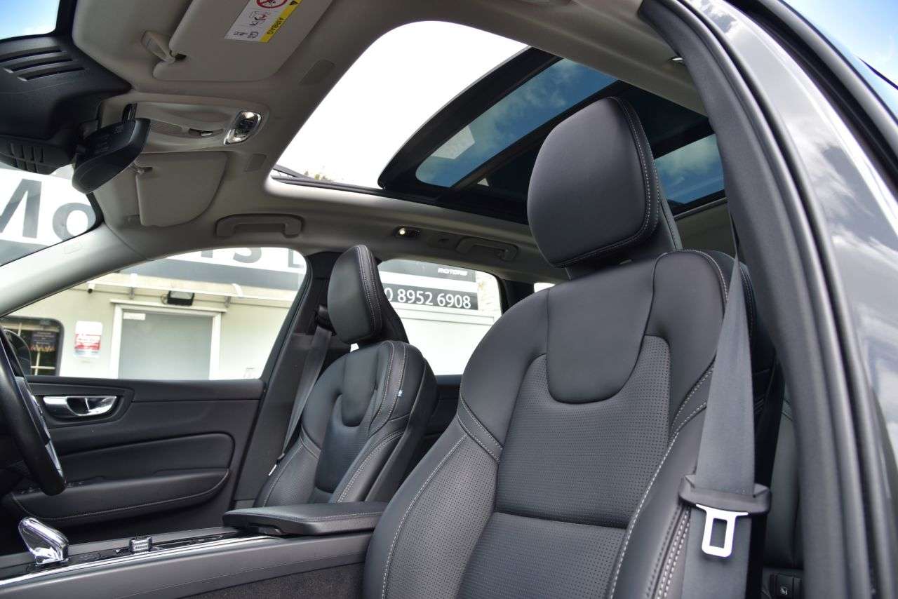 2021 VOLVO XC60 2021 VOLVO XC60