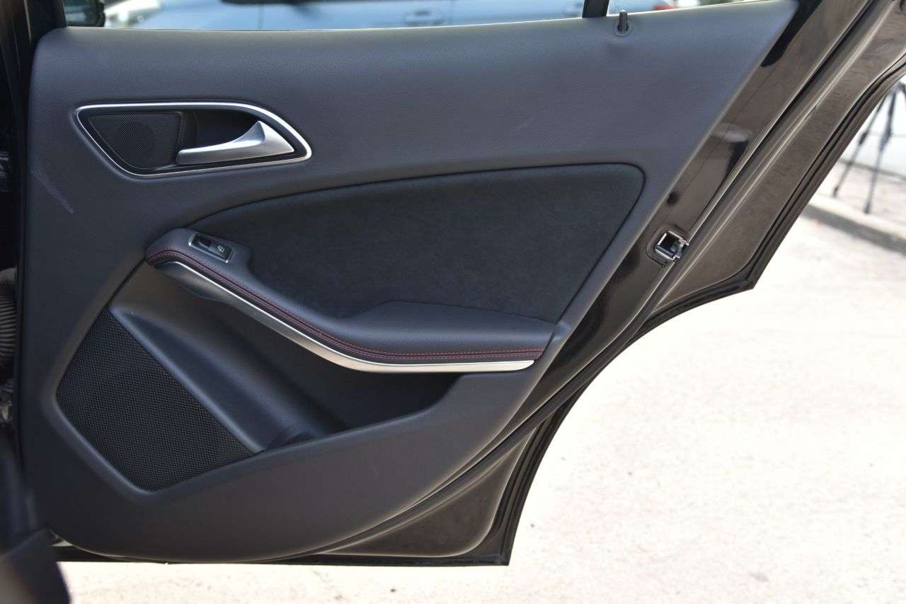 2016 MERCEDES-BENZ GLA 2016 MERCEDES-BENZ GLA