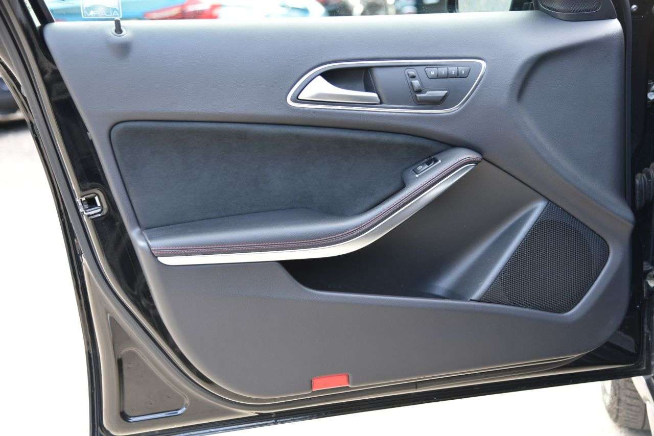 2016 MERCEDES-BENZ GLA 2016 MERCEDES-BENZ GLA