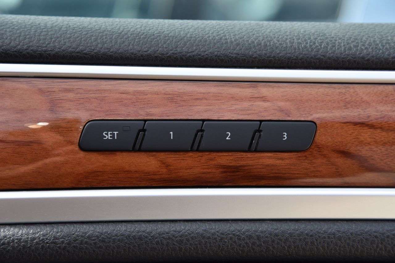 2013 VOLKSWAGEN TOUAREG 2013 VOLKSWAGEN TOUAREG