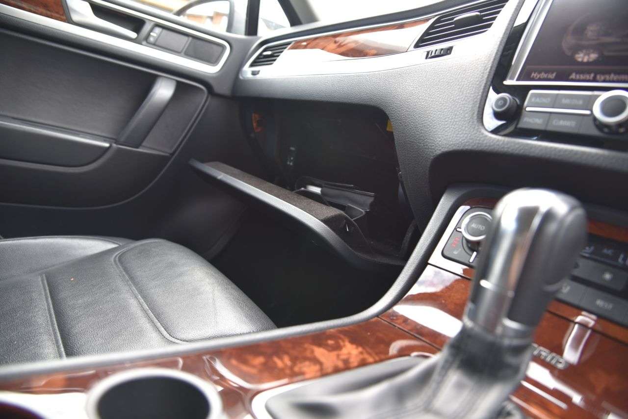 2013 VOLKSWAGEN TOUAREG 2013 VOLKSWAGEN TOUAREG