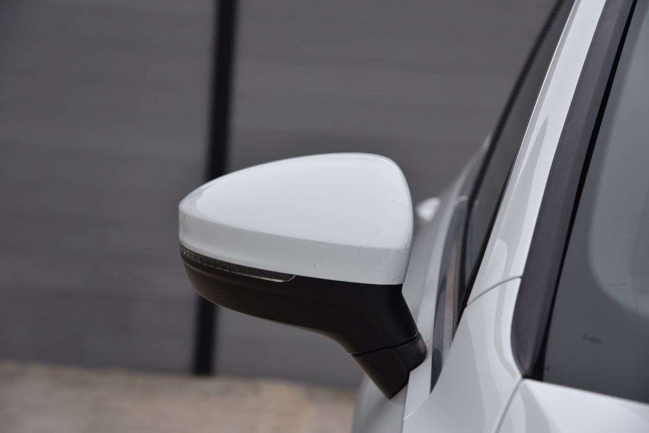 2018 VOLKSWAGEN TIGUAN 2018 VOLKSWAGEN TIGUAN