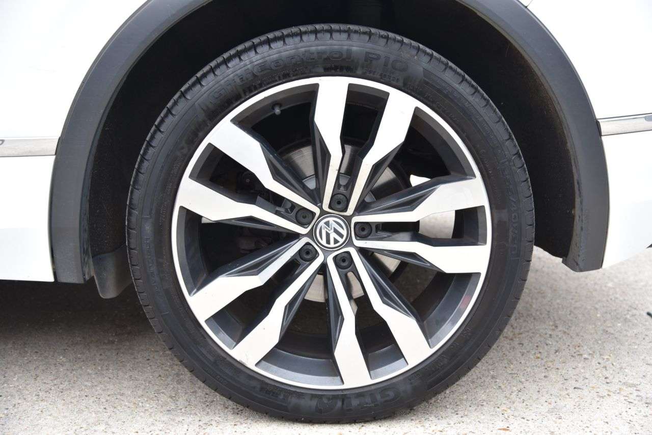 2018 VOLKSWAGEN TIGUAN 2018 VOLKSWAGEN TIGUAN