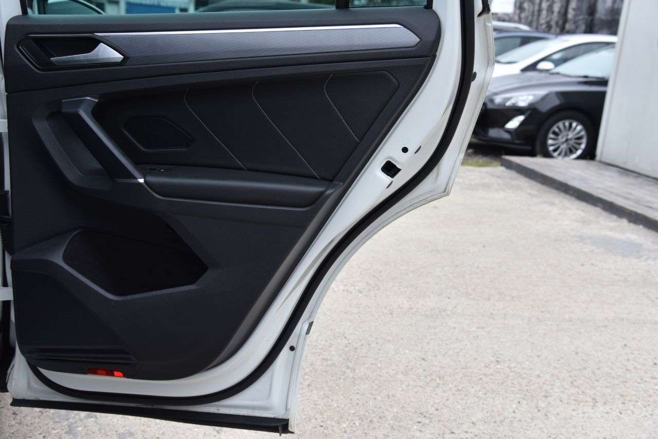 2018 VOLKSWAGEN TIGUAN 2018 VOLKSWAGEN TIGUAN