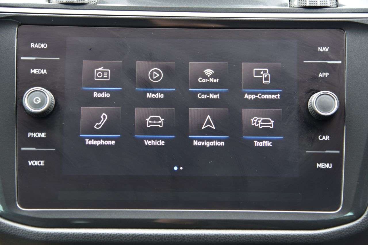 2018 VOLKSWAGEN TIGUAN 2018 VOLKSWAGEN TIGUAN