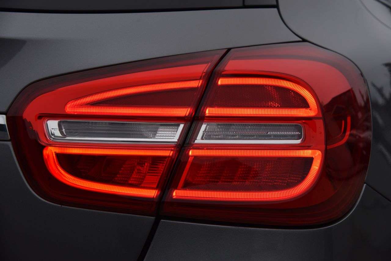 2016 MERCEDES-BENZ GLA 2016 MERCEDES-BENZ GLA