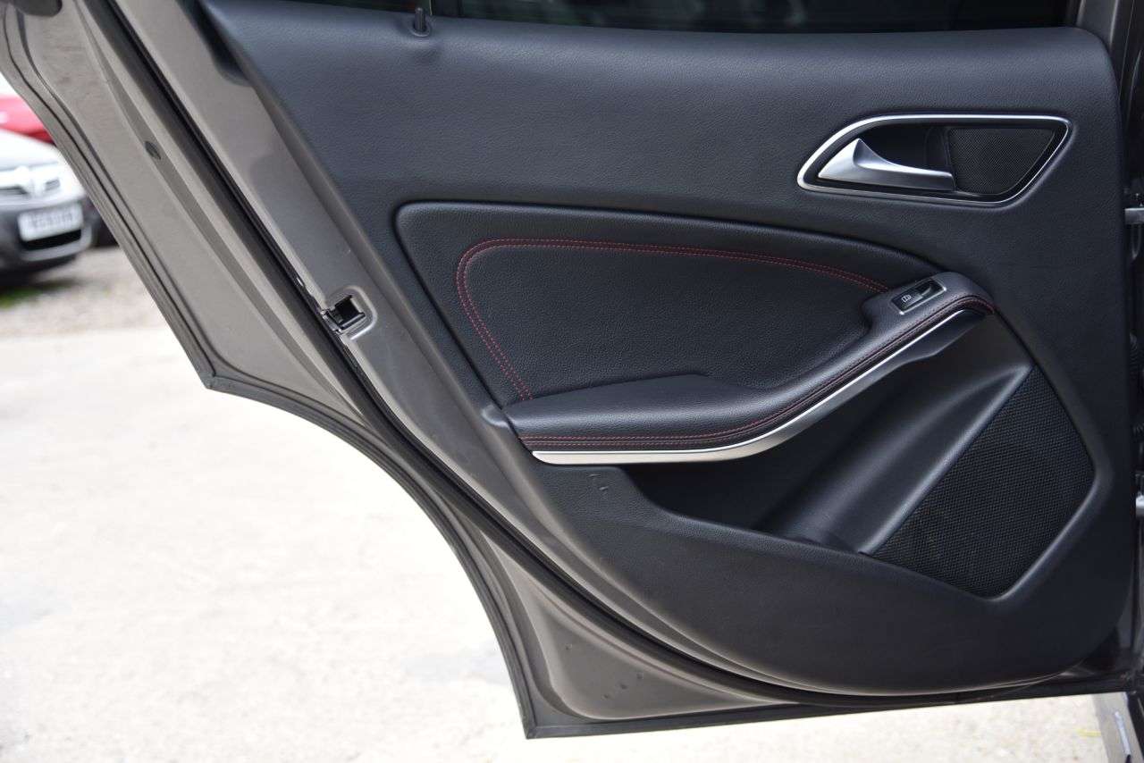 2016 MERCEDES-BENZ GLA 2016 MERCEDES-BENZ GLA