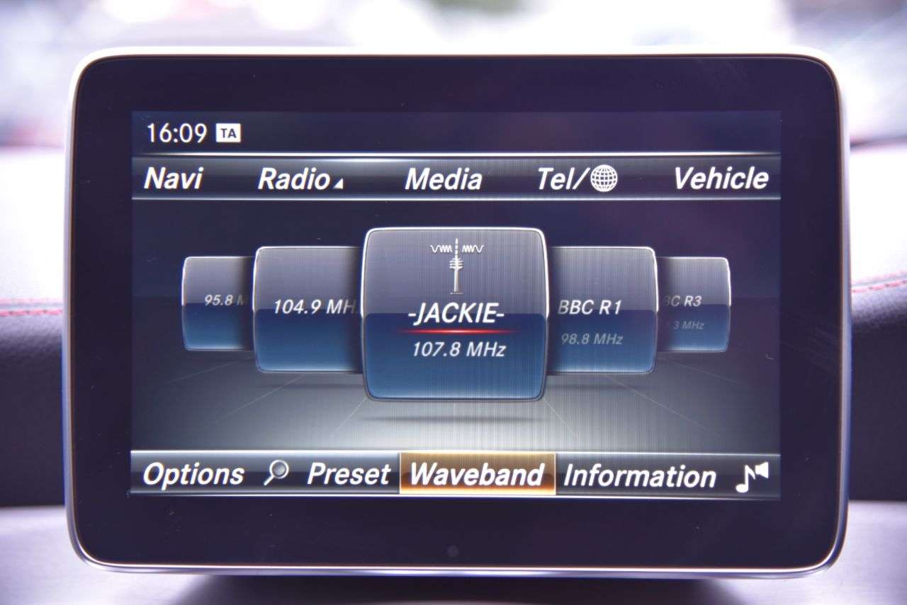 2016 MERCEDES-BENZ GLA 2016 MERCEDES-BENZ GLA