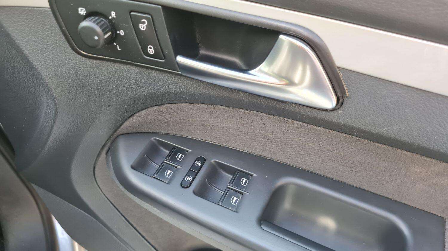 2012 VOLKSWAGEN TOURAN 2012 VOLKSWAGEN TOURAN