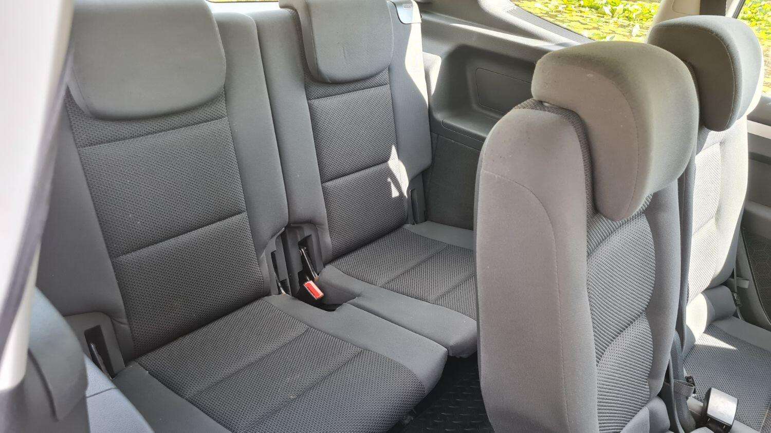 2012 VOLKSWAGEN TOURAN 2012 VOLKSWAGEN TOURAN