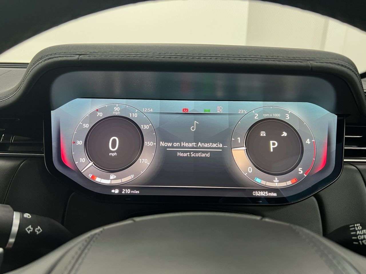 null LAND ROVER RANGE ROVER null LAND ROVER RANGE ROVER