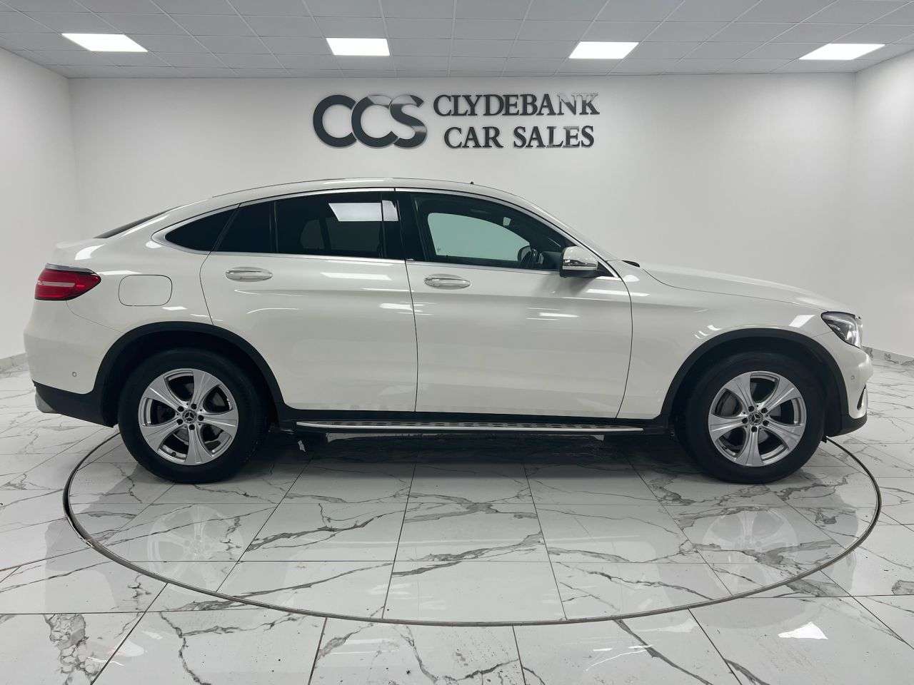 null MERCEDES-BENZ GLC null MERCEDES-BENZ GLC