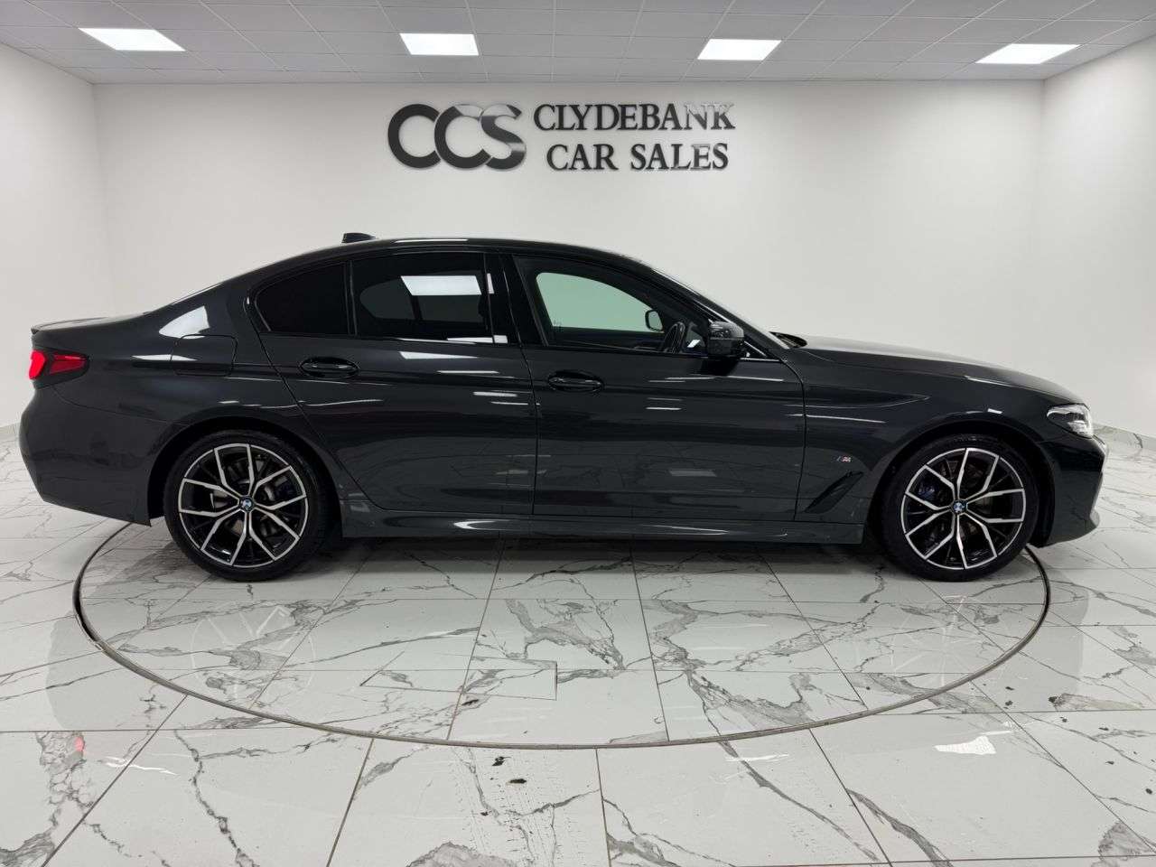 2021 BMW 5 SERIES 2021 BMW 5 SERIES