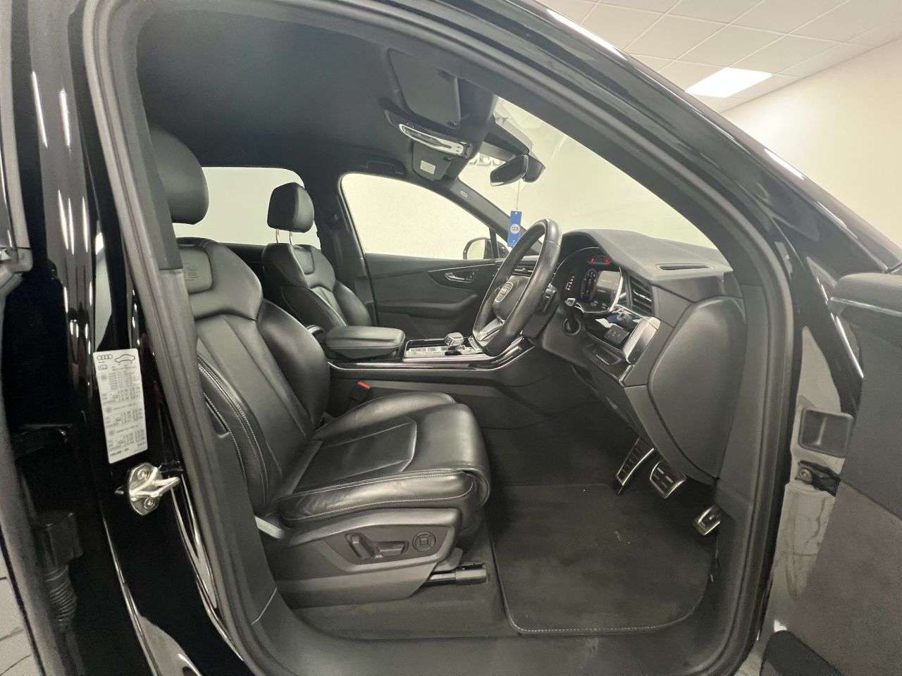 2021 AUDI Q7 2021 AUDI Q7