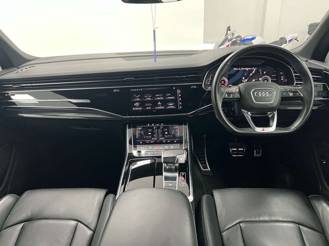 2021 AUDI Q7 2021 AUDI Q7