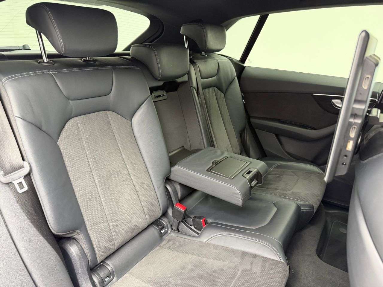 2018 AUDI Q8 2018 AUDI Q8