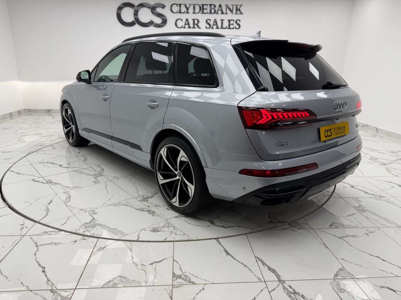2021 AUDI Q7 2021 AUDI Q7