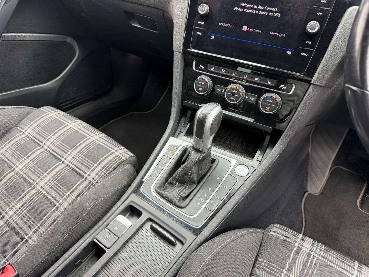 2019 VOLKSWAGEN GOLF 2019 VOLKSWAGEN GOLF