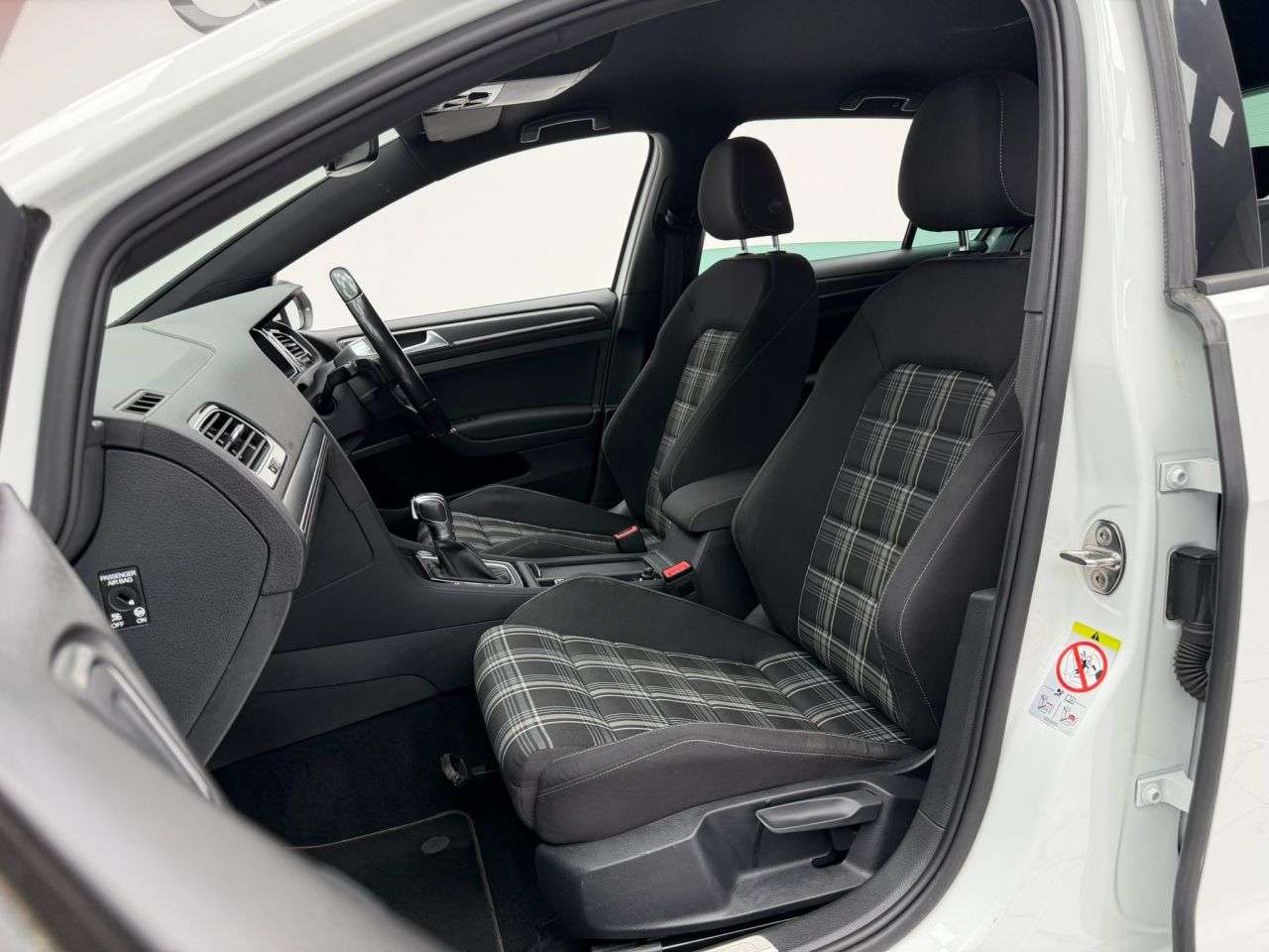 2019 VOLKSWAGEN GOLF 2019 VOLKSWAGEN GOLF