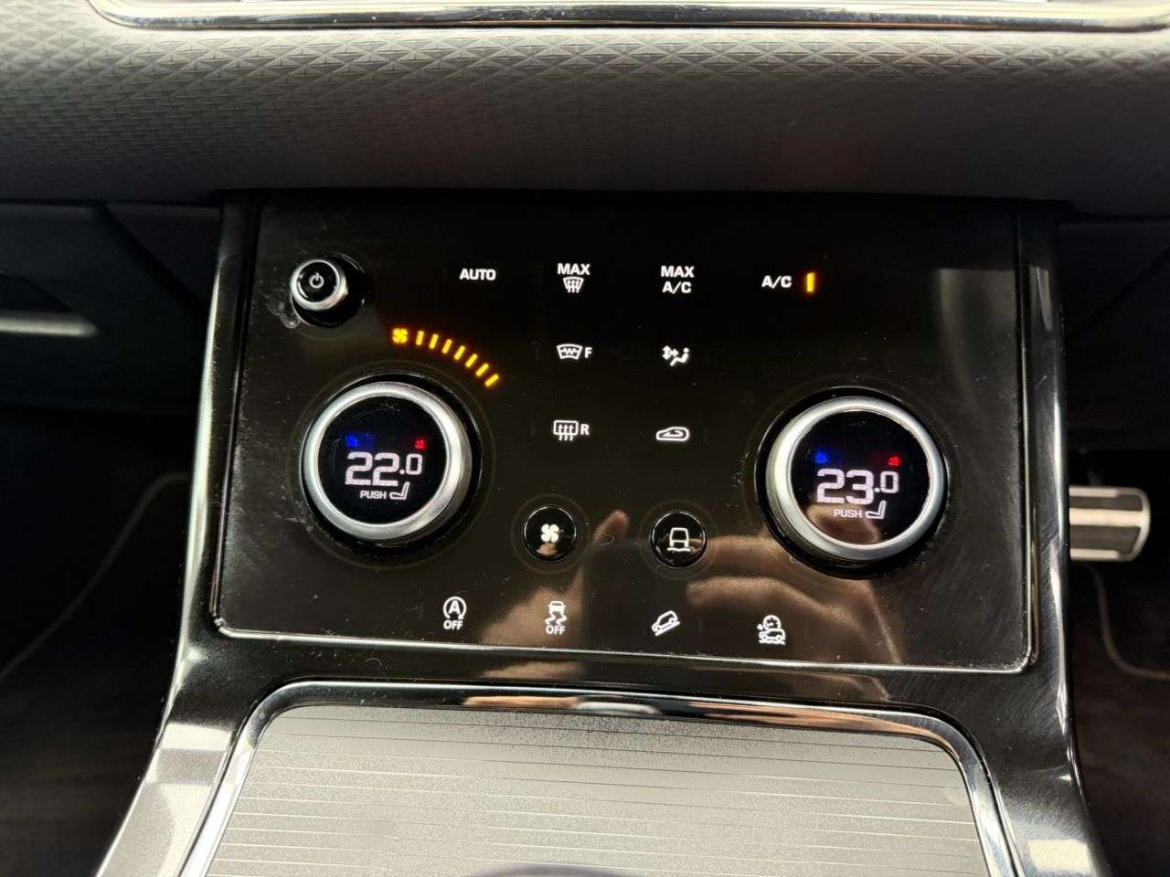 2021 LAND ROVER RANGE ROVER EVOQUE 2021 LAND ROVER RANGE ROVER EVOQUE