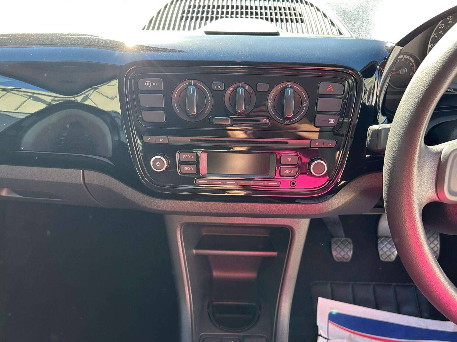 2016 VOLKSWAGEN UP 2016 VOLKSWAGEN UP