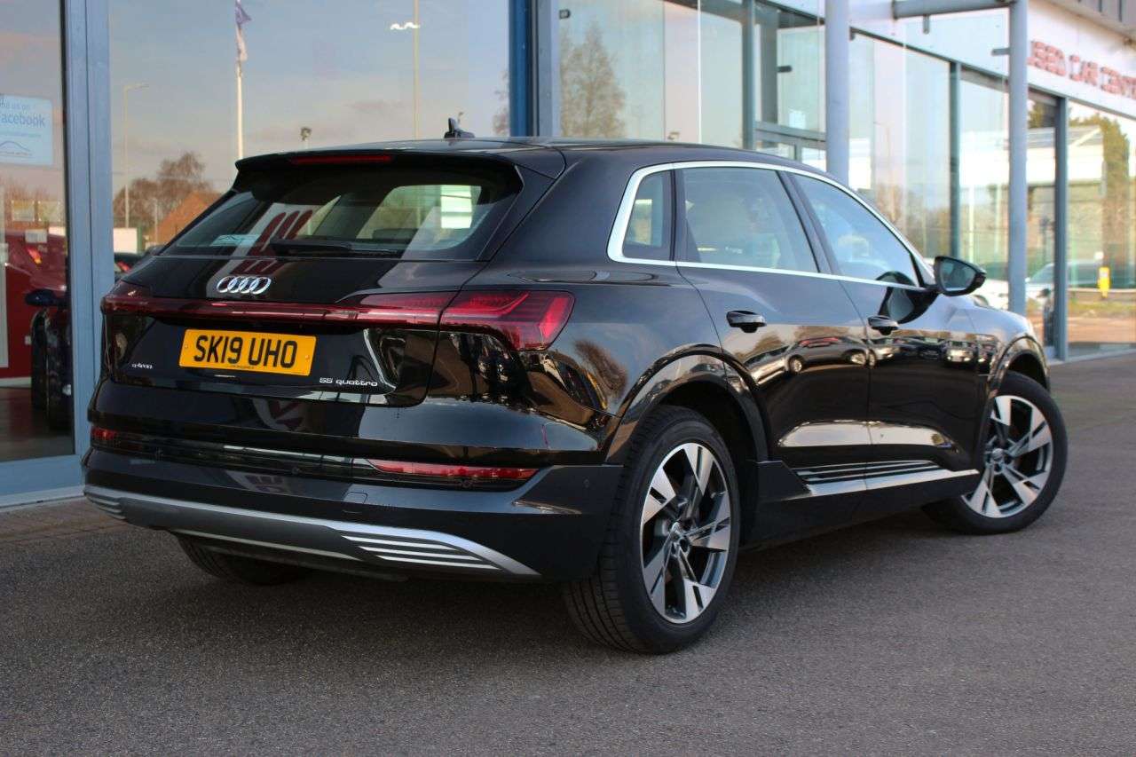 2019 AUDI E-TRON 2019 AUDI E-TRON