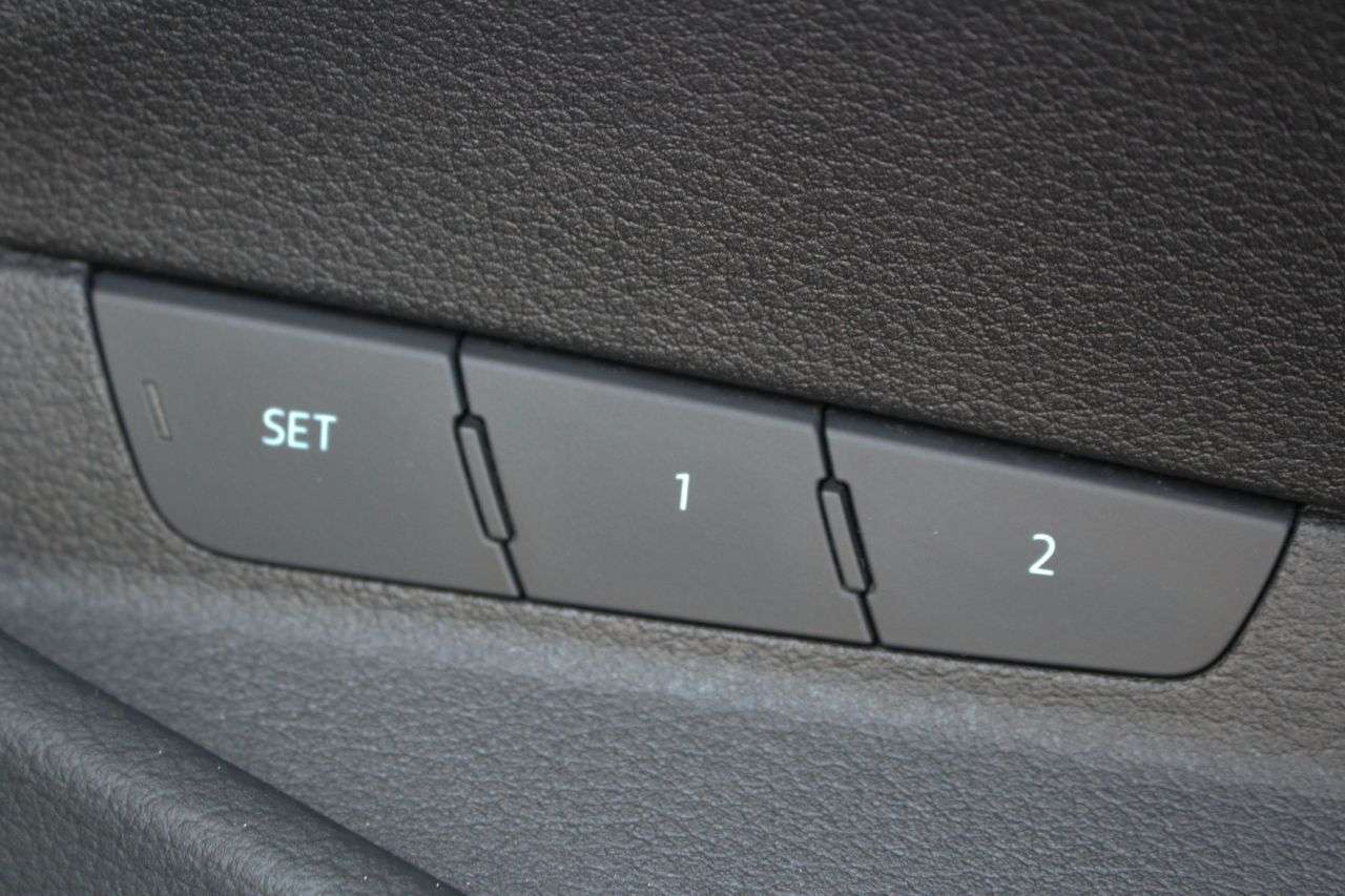 2019 AUDI E-TRON 2019 AUDI E-TRON