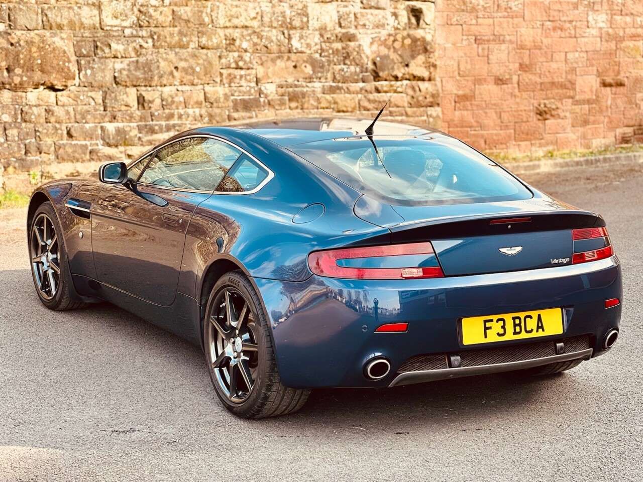 2007 ASTON MARTIN VANTAGE 2007 ASTON MARTIN VANTAGE