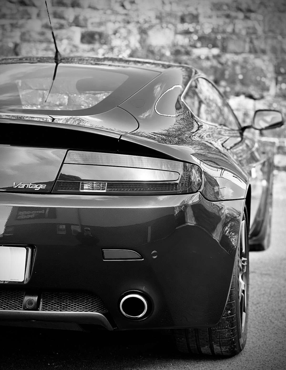 2007 ASTON MARTIN VANTAGE 2007 ASTON MARTIN VANTAGE