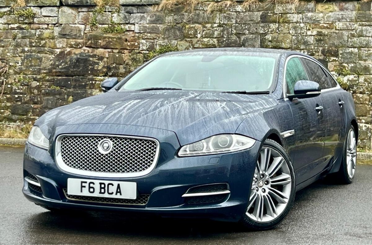 Check out this Jaguar Xj Series Saloon 2011 Diesel Automatic