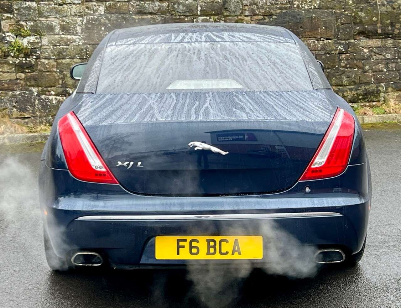 2011 JAGUAR XJ SERIES SALOON 2011 JAGUAR XJ SERIES SALOON