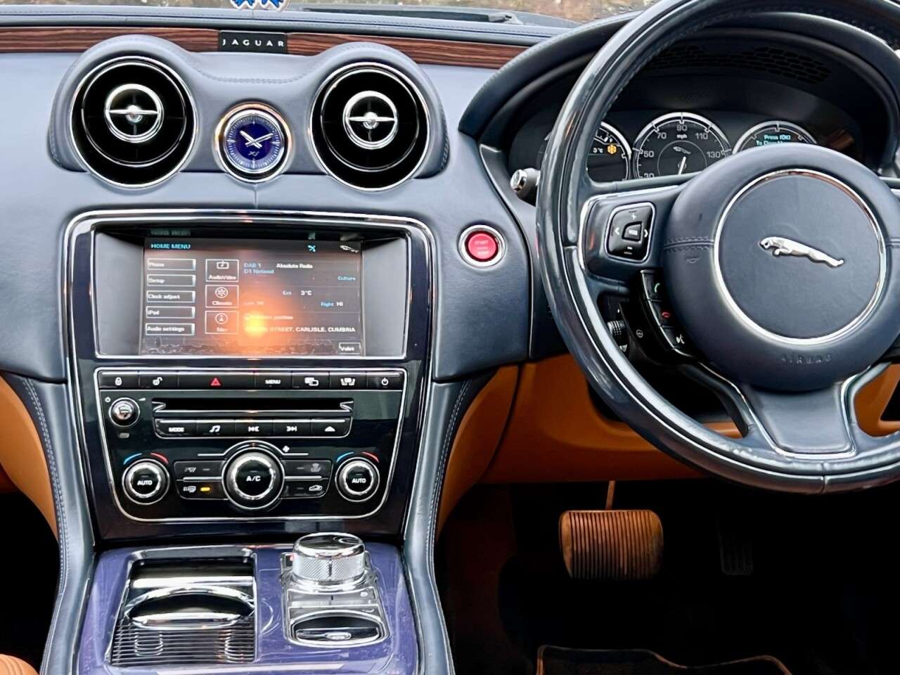 2011 JAGUAR XJ SERIES SALOON 2011 JAGUAR XJ SERIES SALOON