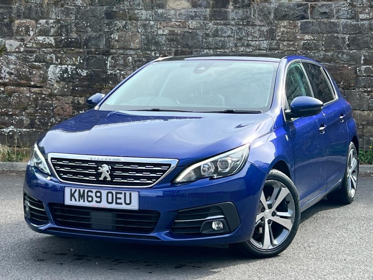 Check out this Peugeot 308 2019 Petrol Manual